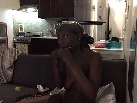 Snapshot of littyleesh1 chatting on June 13, 2026, 1:25 am littyleesh1 online show from June 13, 2026, 1:25 am