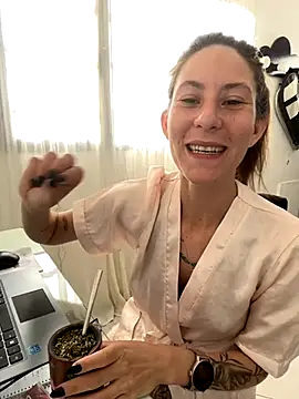 misspiecitos online show from September 30, 2025, 11:05 am