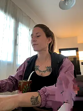 misspiecitos online show from September 28, 2025, 9:55 pm