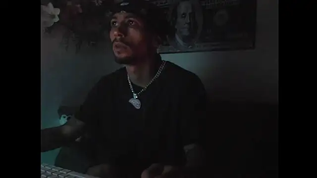 Snapshot of carl_jhonson821 chatting on November 14, 2025, 7:12 am carl jhonson821 online show from November 14, 2025, 7:12 am