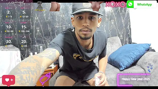 Snapshot of carl_jhonson821 chatting on October 12, 2025, 3:35 pm carl jhonson821 online show from October 12, 2025, 3:35 pm