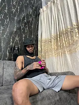 Snapshot of carl_jhonson821 chatting on October 13, 2025, 2:29 pm carl jhonson821 online show from October 13, 2025, 2:29 pm