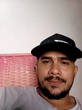 Snapshot of yeffito1 chatting on March 15, 2026, 3:24 am yeffito1 online show from March 15, 2026, 3:24 am