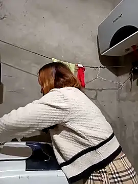 Snapshot of keobong-00 chatting on November 19, 2025, 11:05 pm keobong-00 online show from November 19, 2025, 11:05 pm