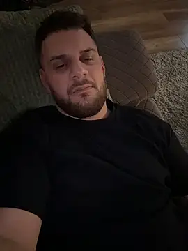 Fabiowexh online show from November 9, 2025, 7:23 am