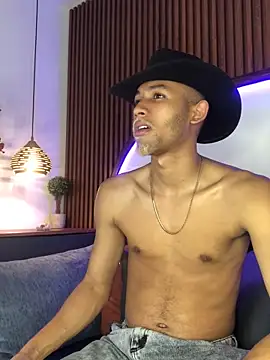 Snapshot of B_Wild chatting on November 4, 2025, 4:05 am B Wild online show from November 4, 2025, 4:05 am