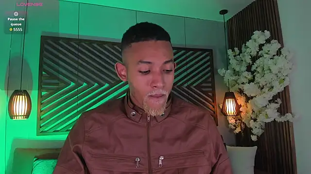 Snapshot of B_Wild chatting on November 2, 2025, 3:22 am B Wild online show from November 2, 2025, 3:22 am