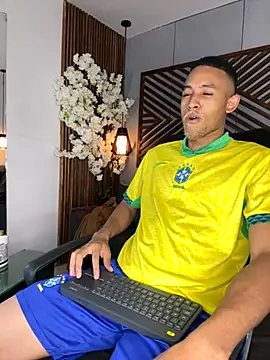 Snapshot of B_Wild chatting on November 22, 2025, 3:49 am B Wild online show from November 22, 2025, 3:49 am