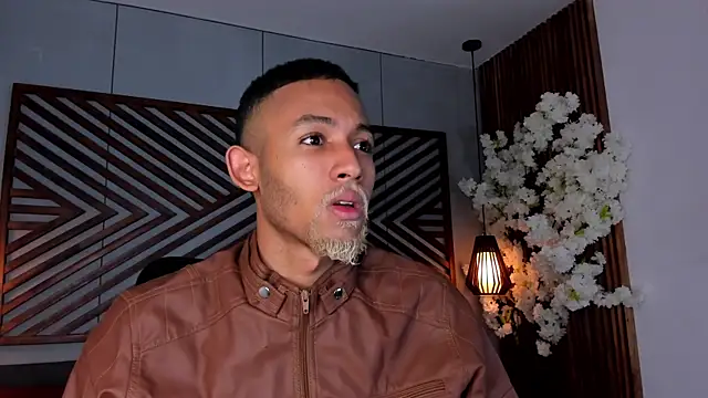 Snapshot of B_Wild chatting on November 20, 2025, 3:40 am B Wild online show from November 20, 2025, 3:40 am