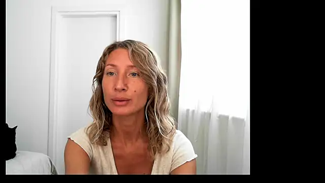 Snapshot of Paevoa chatting on October 30, 2025, 8:56 am Paevoa online show from October 30, 2025, 8:56 am