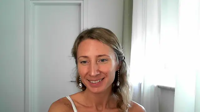 Snapshot of Paevoa chatting on November 27, 2025, 10:05 am Paevoa online show from November 27, 2025, 10:05 am