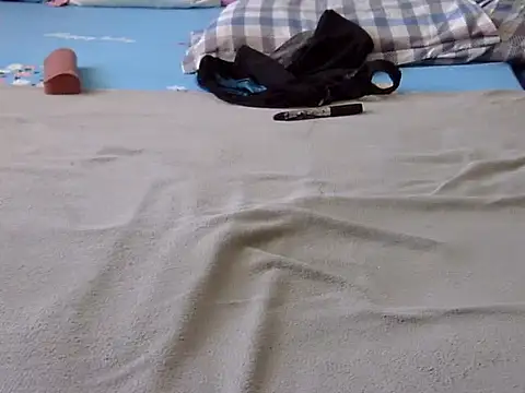 Playroom queen online show from February 3, 2026, 7:35 am