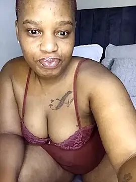 Snapshot of ThickAmy chatting on September 19, 2025, 5:00 am ThickAmy online show from September 19, 2025, 5:00 am