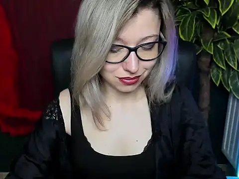 loveHeidi online show from April 30, 2026, 4:30 am