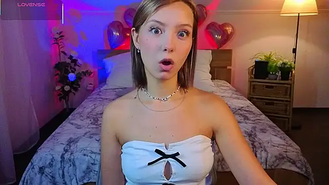 LumMina online show from February 11, 2026, 10:37 am