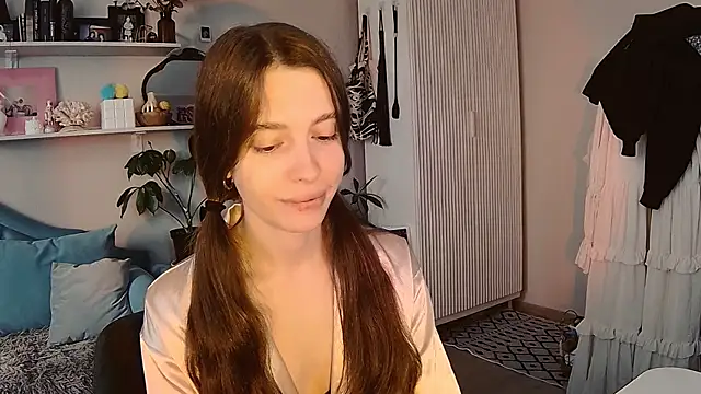 Snapshot of Yoka_paradoXXX chatting on May 14, 2026, 12:46 pm Yoka paradoXXX online show from May 14, 2026, 12:46 pm