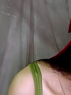 Yumyum kiw online show from October 15, 2025, 10:18 pm