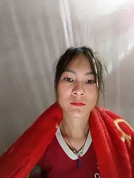 Yumyum kiw online show from November 3, 2025, 10:02 pm