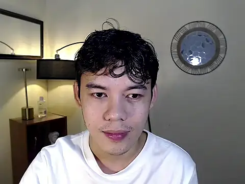 keirflorianxx online show from September 17, 2025, 11:23 am