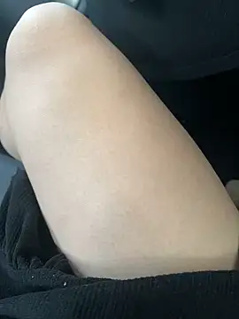 Snapshot of Newpussy_at_strip chatting on December 15, 2025, 5:46 am Newpussy at strip online show from December 15, 2025, 5:46 am