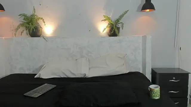 Snapshot of johan_miller0 chatting on November 12, 2025, 10:52 am johan miller0 online show from November 12, 2025, 10:52 am