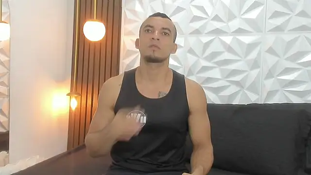 Snapshot of johan_miller0 chatting on October 8, 2025, 12:56 am johan miller0 online show from October 8, 2025, 12:56 am