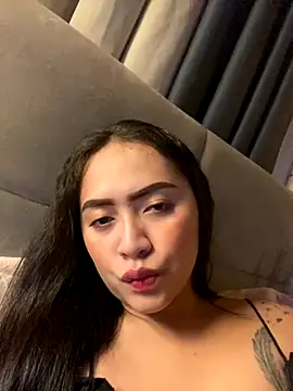 Snapshot of yourdevilsweettsx chatting on November 3, 2025, 10:30 am yourdevilsweettsx online show from November 3, 2025, 10:30 am