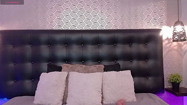 Snapshot of NaiaraMasson_ chatting on March 14, 2026, 12:11 pm NaiaraMasson online show from March 14, 2026, 12:11 pm