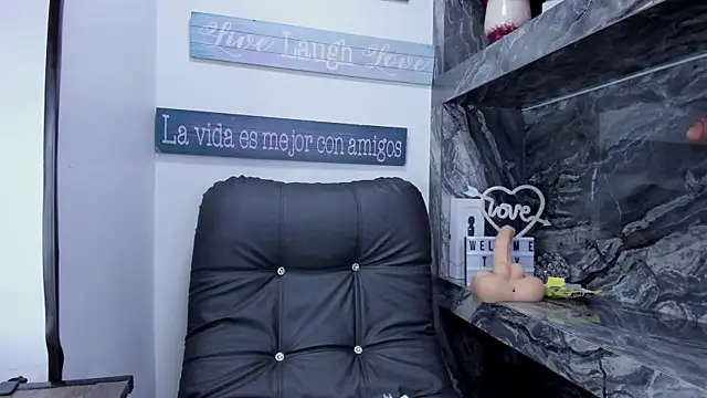 Snapshot of foxy_zoe chatting on July 29, 2026, 6:07 pm foxy zoe online show from July 29, 2026, 6:07 pm