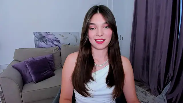 Snapshot of DivineAmour chatting on December 4, 2025, 12:15 pm DivineAmour online show from December 4, 2025, 12:15 pm