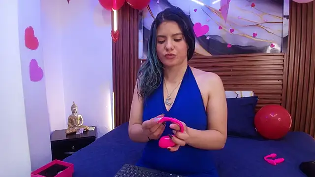 Evelin thompsson online show from February 4, 2026, 3:23 am