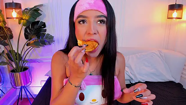 Snapshot of Dafne_Hillss chatting on October 29, 2025, 12:48 pm Dafne Hillss online show from October 29, 2025, 12:48 pm