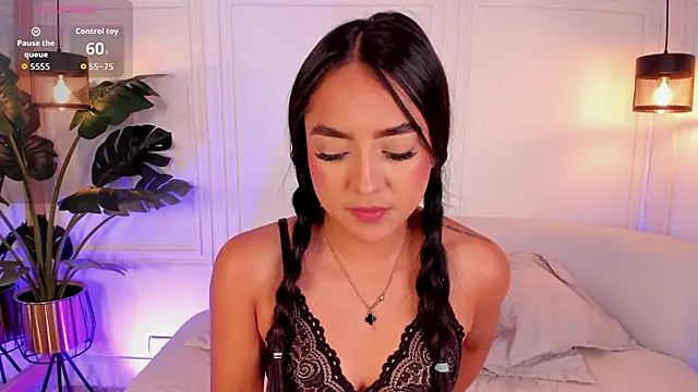 Snapshot of Dafne_Hillss chatting on November 22, 2025, 12:37 pm Dafne Hillss online show from November 22, 2025, 12:37 pm