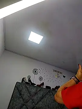 Snapshot of Shantey_Laurent chatting on February 10, 2026, 2:27 pm Shantey Laurent online show from February 10, 2026, 2:27 pm