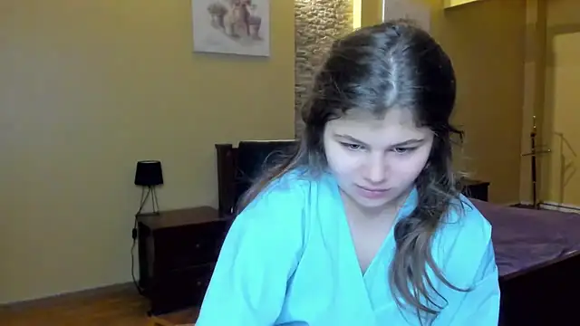 Lilly Jess online show from November 17, 2025, 8:24 pm