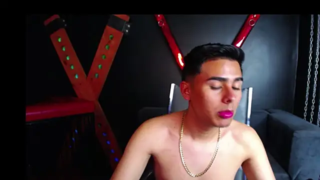 Snapshot of Matthewlodge chatting on November 3, 2025, 1:15 pm Matthewlodge online show from November 3, 2025, 1:15 pm