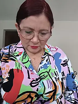 Snapshot of marfil_milf chatting on May 17, 2026, 1:33 pm marfil milf online show from May 17, 2026, 1:33 pm