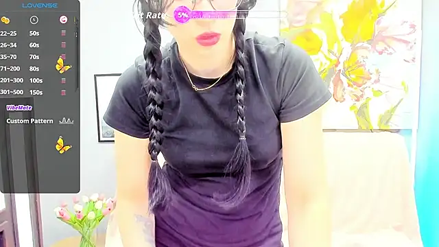 Charming Mysteriousss online show from October 19, 2025, 6:05 am