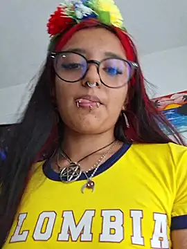 carolinerue online show from June 16, 2026, 7:58 pm