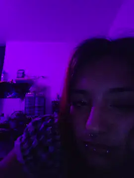carolinerue online show from May 7, 2026, 4:39 am
