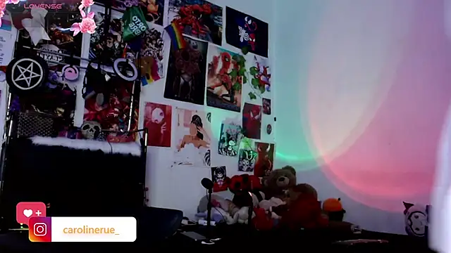 carolinerue online show from May 9, 2026, 11:13 am