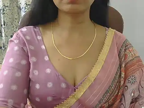 MISS SOMIYA online show from March 12, 2026, 6:34 pm