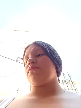 Snapshot of Shell_Latina chatting on October 28, 2025, 1:54 pm Shell Latina online show from October 28, 2025, 1:54 pm