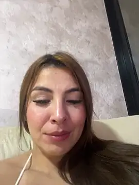 Snapshot of Dakota_Evanns chatting on October 12, 2025, 5:09 am Dakota Evanns online show from October 12, 2025, 5:09 am