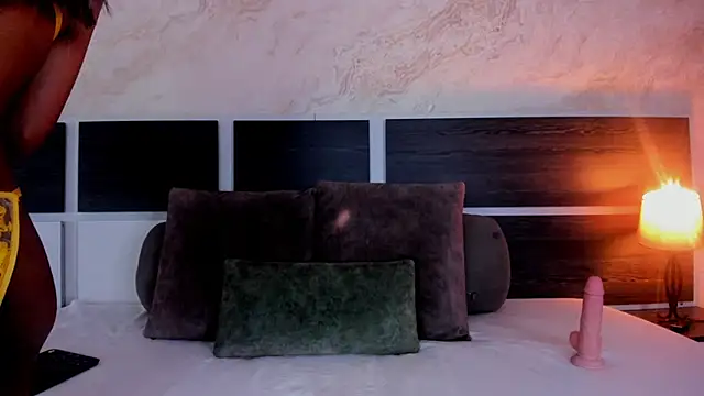 Snapshot of Susanna_Cute chatting on October 28, 2025, 12:59 pm Susanna Cute online show from October 28, 2025, 12:59 pm