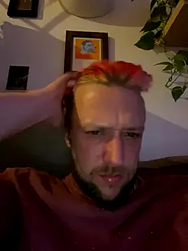 Snapshot of straight-alex_ chatting on September 9, 2025, 11:25 pm straight-alex online show from September 9, 2025, 11:25 pm