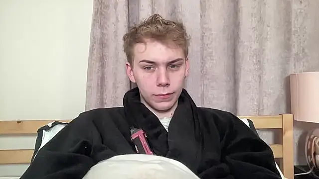 scottishtwink01 online show from November 3, 2025, 2:06 am