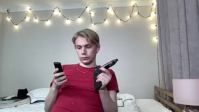 scottishtwink01 online show from September 16, 2025, 8:54 pm