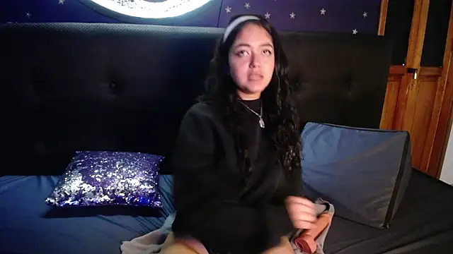 Snapshot of Fairy_marie12 chatting on September 18, 2025, 8:45 pm Fairy marie12 online show from September 18, 2025, 8:45 pm