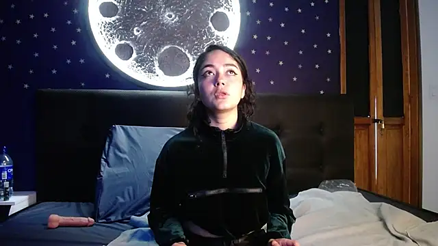 Snapshot of Fairy_marie12 chatting on September 15, 2025, 8:31 pm Fairy marie12 online show from September 15, 2025, 8:31 pm
